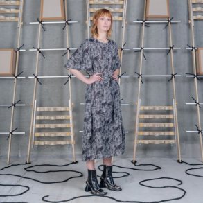Henrik Vibskov - Kjole - Frown silk dress - Jumping Gents