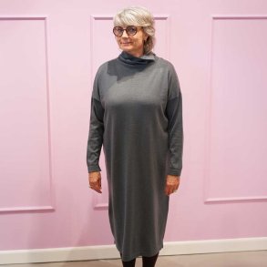 ROBE Strikkjole - Gr�gr�n - Raffin�e