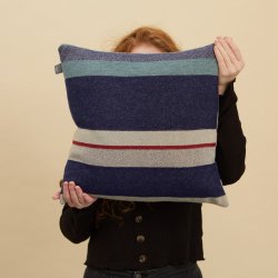 Wallace#Sewell pude - Bauhaus Stlzl - Indigo - 45x45 - Lambswool